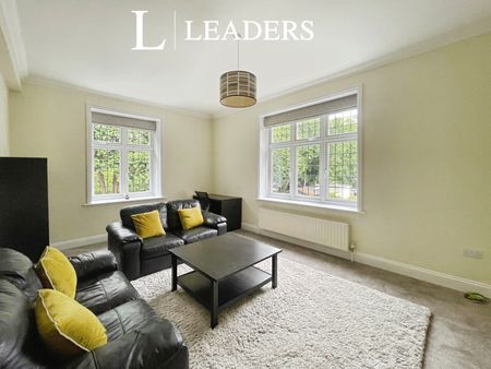 3 bedroom apartment to rent Talbot Avenue, Bournemouth, BH3 - Photo 2