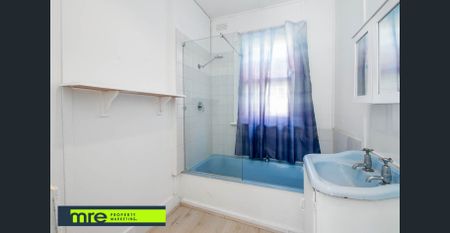 140 metres from town !! - Photo 5