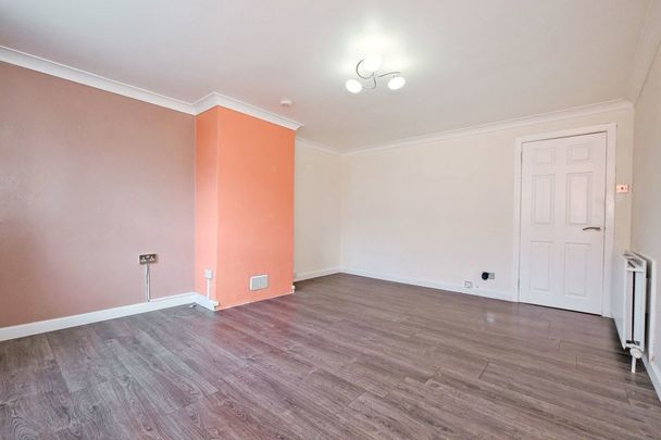 2 Bed Flat, Northfield, AB16 - Photo 1