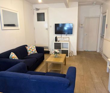 5 Bed Terraced House, Chilwell Street, NG7 - Photo 5