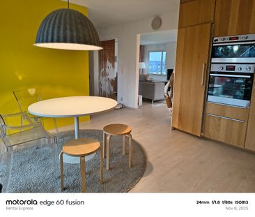 Bredavägen, Enebyberg - Photo 1