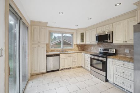 6275 Av. McLynn, Montréal (Côte-des-Neiges, QC H3X - Photo 2