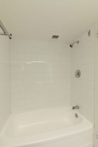 1975 Maisonneuve Blvd West - Photo 5