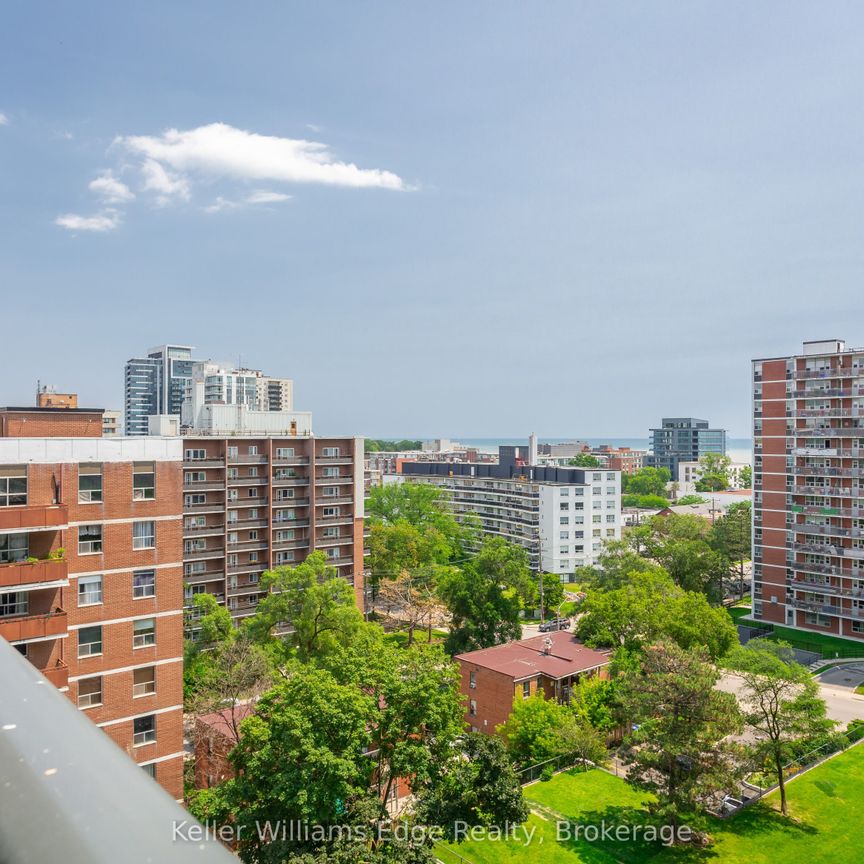 21 Park Street E #1017 - Photo 1