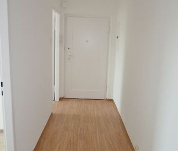 Helle und gut geschnittene 2-Zimmer-Wohnung - Photo 2