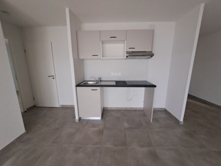 Location Appartement 3 pièces 58m² PERPIGNAN 66000 - Photo 2