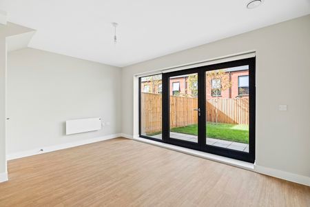 2 bedroom house - Photo 4