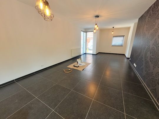 Recente hoekwoning - Photo 1