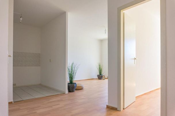 3-Raum-Familienwohnung im Erdgeschoss - Foto 1