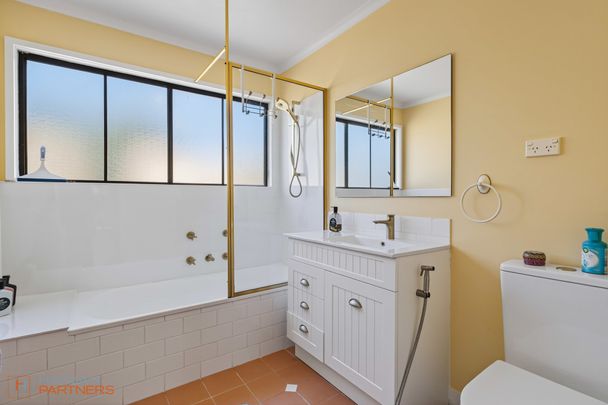 196A Brooklands Road, Wallaroo NSW 2618 - House For Rent | Domain - Photo 1