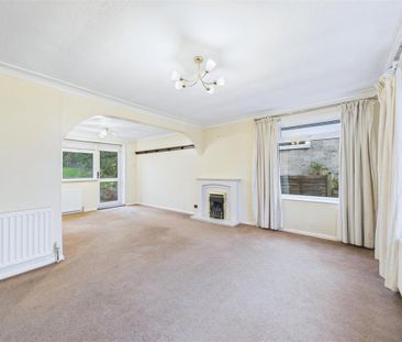 3 bedroom bungalow to rent - Photo 3