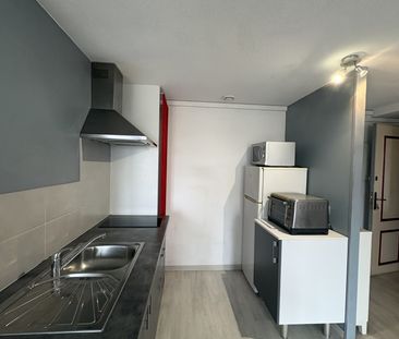Location Appartement 1 pièce 32m² CASTELNAUDARY 11400 - Photo 3