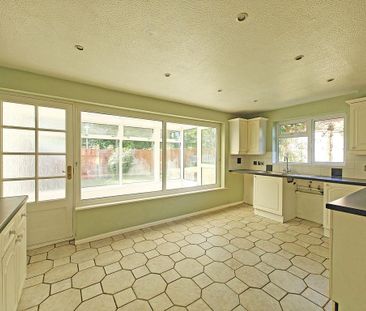 3 bedroom village house to rent - Photo 5