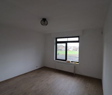 Recent gerenoveerd dakappartement met balkon, terras en garage. - Photo 3