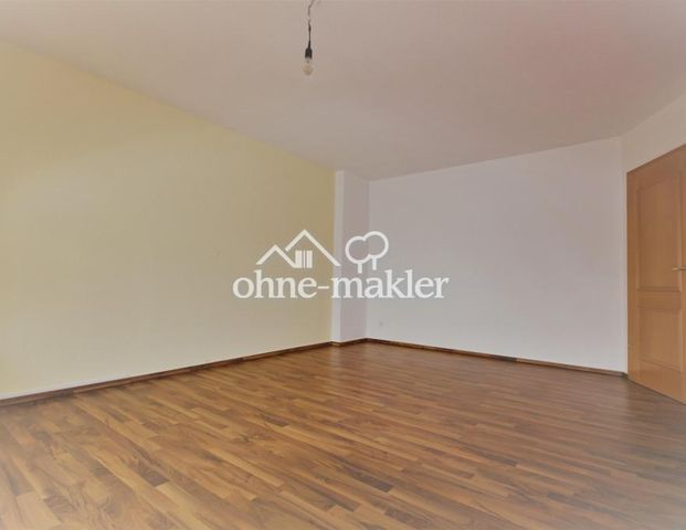 Angebotspreis: Schöne helle 4-Raum-Maisonette-Wohnung mit Balkon in der Südstadt - Photo 1