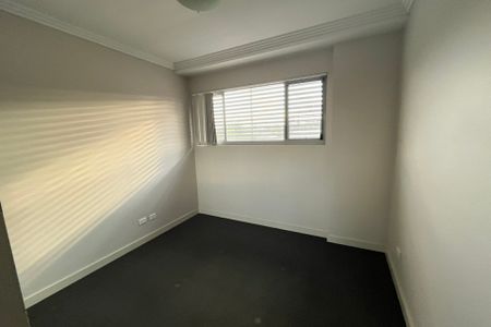 View Wednesday at 4.20pm - 4.35pm - Photo 3