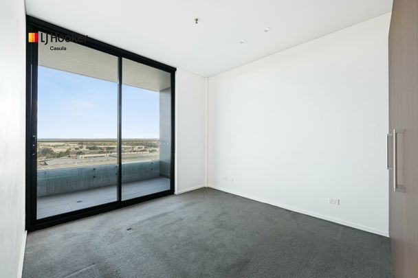 LUXURY RIVERSIDE LIVING - Photo 1