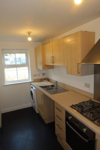 3 bedroom townhouse to rent - Photo 4