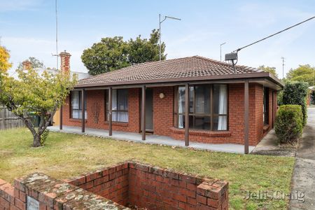 1/406 Drummond Street South, Ballarat Central - Photo 5