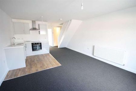 Partington Lane, Swinton, Manchester, M27 - Photo 2