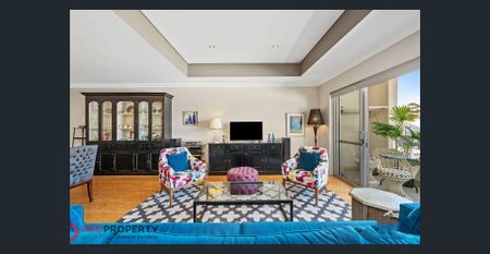 WONDERFUL THREE BEDROOM UNFURNISHED APARTMENT - Photo 3