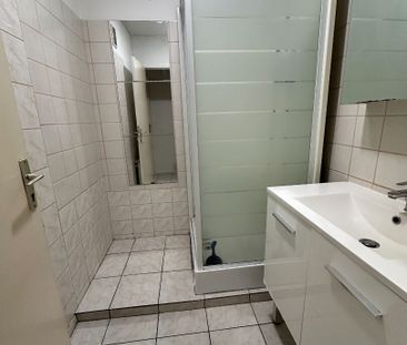 Location Appartement 3 pièces 73m² - Photo 5