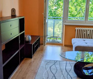 Na prenájom príjemný 1,5-izbový byt v obľúbenej lokalite Ružinov – ... - Photo 1