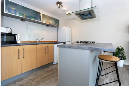 2 bedroom apartment to rent - Photo 2