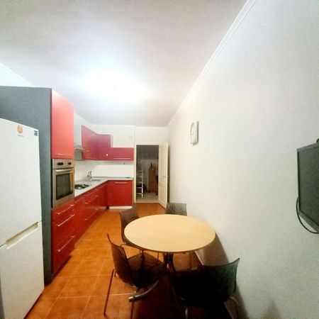 Apartament cu 2 camere de inchiriat in zona Aparatori Patriei - Fotografie 3