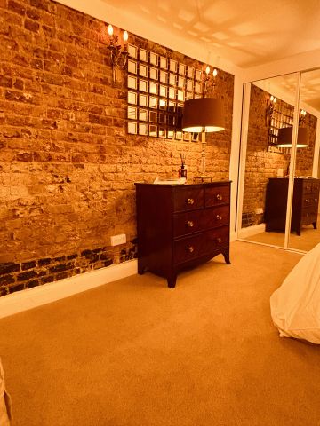 Studio Flat, Royal College Street, NW1 - Photo 3