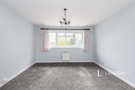 2 bedroom flat to rent - Photo 3