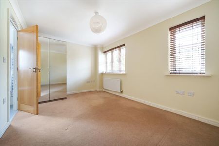 Crescent Road, Enfield - Photo 4