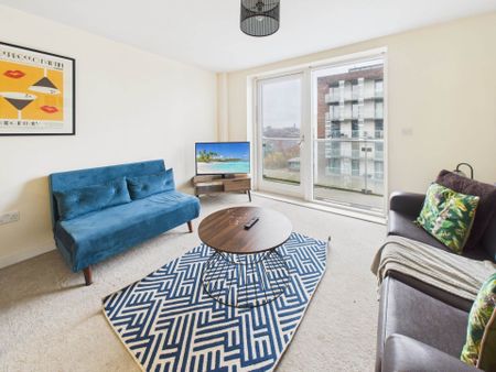 Price £1,095 pcm - Available Now - Unfurnished - Photo 2