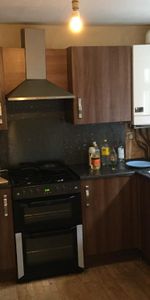 4 bedroom house to rent - Photo 3