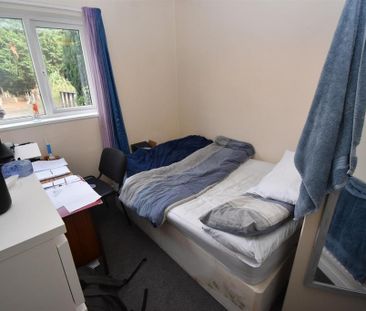 4 bedroom house to rent - Photo 2