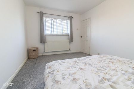 2 bedroom terraced house to rent - Photo 4