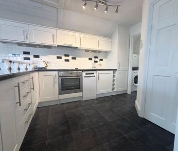 1 bedroom coach house to rent - Photo 5