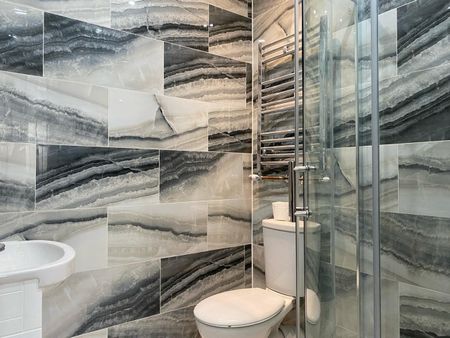 Studio Flat, Dorset Road, SW19 - Photo 4