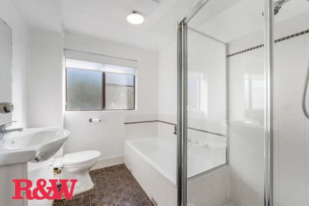 4/215 Derby Street, Penrith NSW 2750 - Photo 2