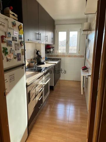 Alquiler de piso en Calle Cristóbal Colón, 21 - Photo 3