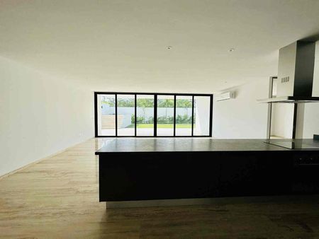 Departamento Garden en Townsquare, con piscina y jardín privados, cuarto de servicio. - Photo 5