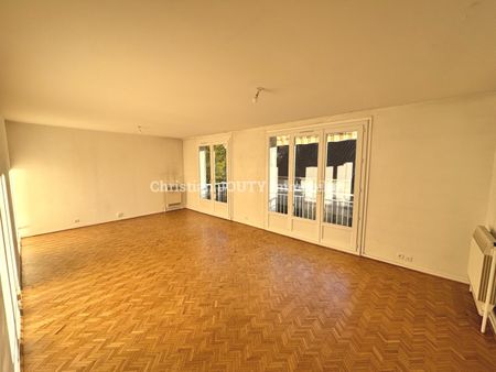Location Appartement 5 pièces 83m² GIERES 38610 - Photo 2