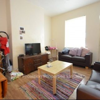 2 Bedroom Student House in Hyde Park - Photo 1