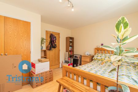 References Pending - 1 bed Detached House - Photo 3