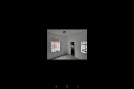 Room in a Shared House, Mortlake Road, S5 - Photo 2