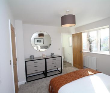 3 bedroom semi-detached house to rent - Photo 4