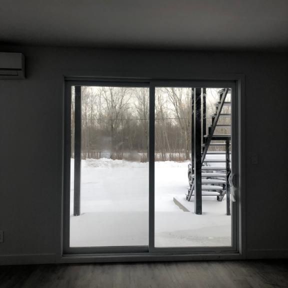 Logement 5 1/2 disponible maintenant - Photo 1