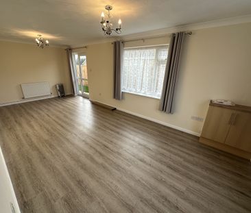 North Road, Great Yarmouth, Hemsby - Photo 1