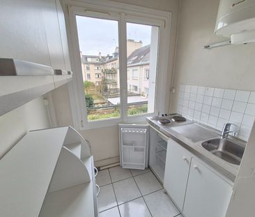 A LOUER Appartement F2 50000 Saint-L� CENTRE VILLE 1 chambre 31.69 m� - Photo 3
