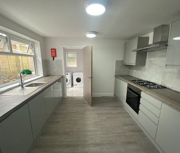 Bertram Street, Cardiff - Photo 4